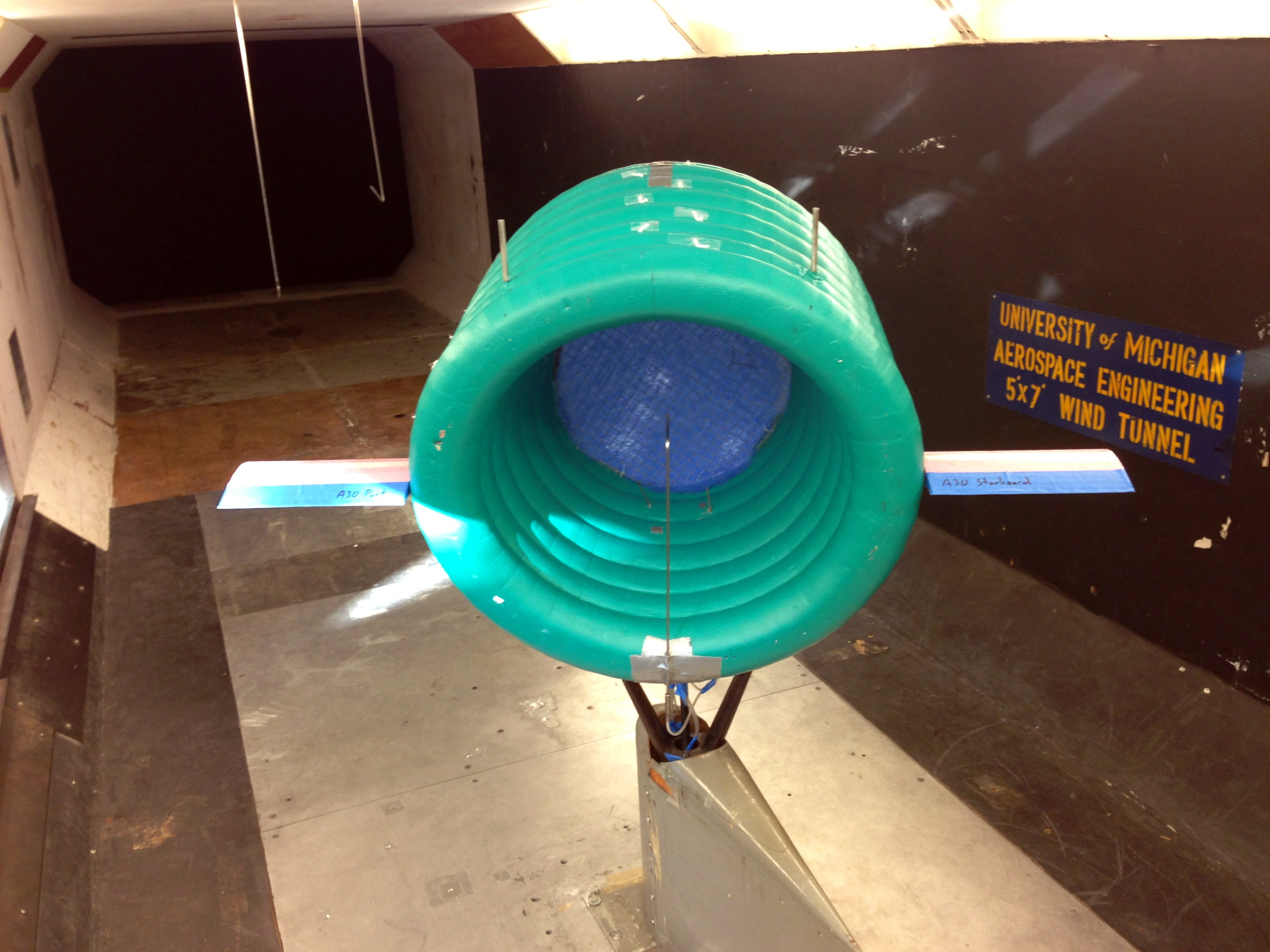 Turbine model front view with propeller installed