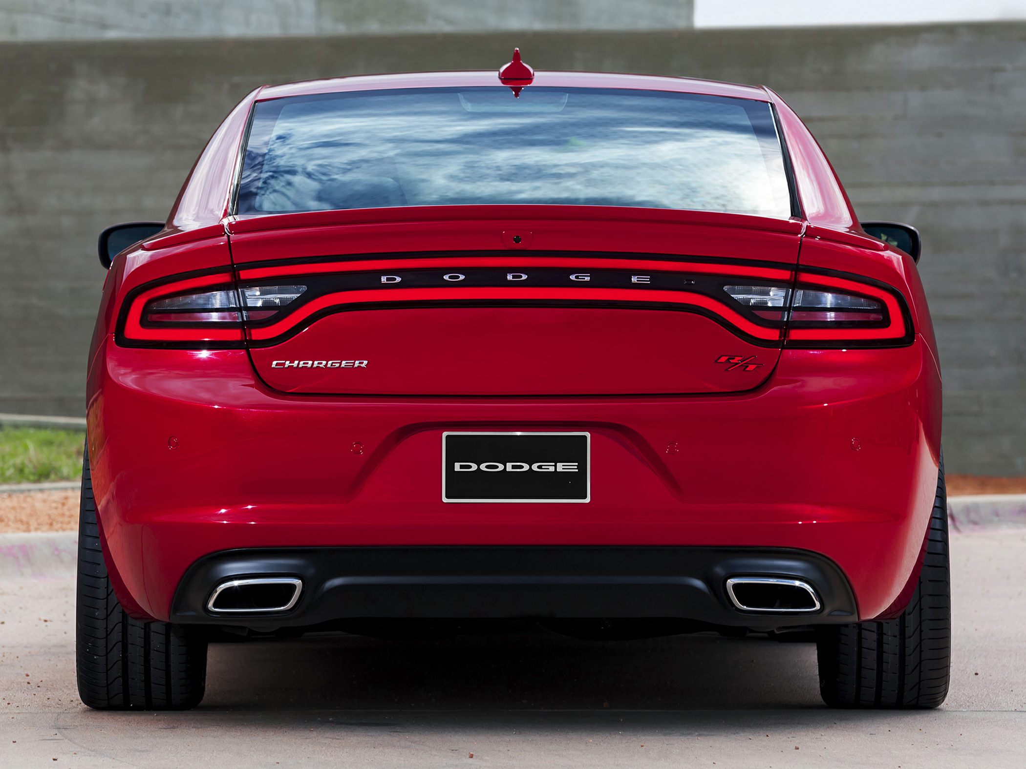 2015 Dodge Charger rear view showing tapered fascia