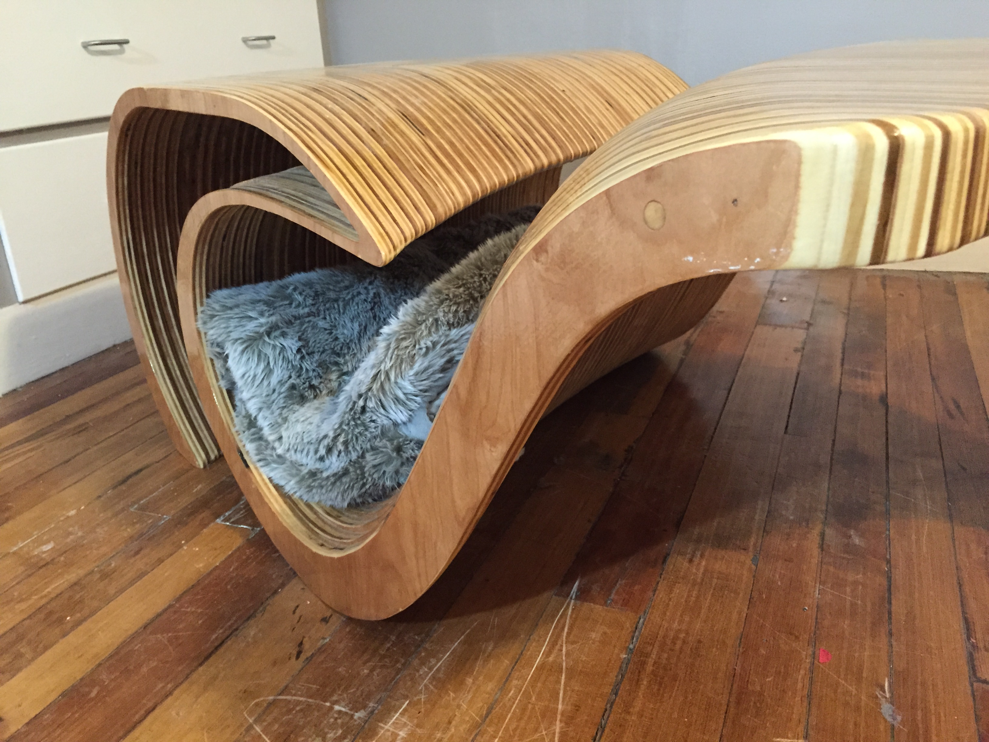 Side view with blanket storage